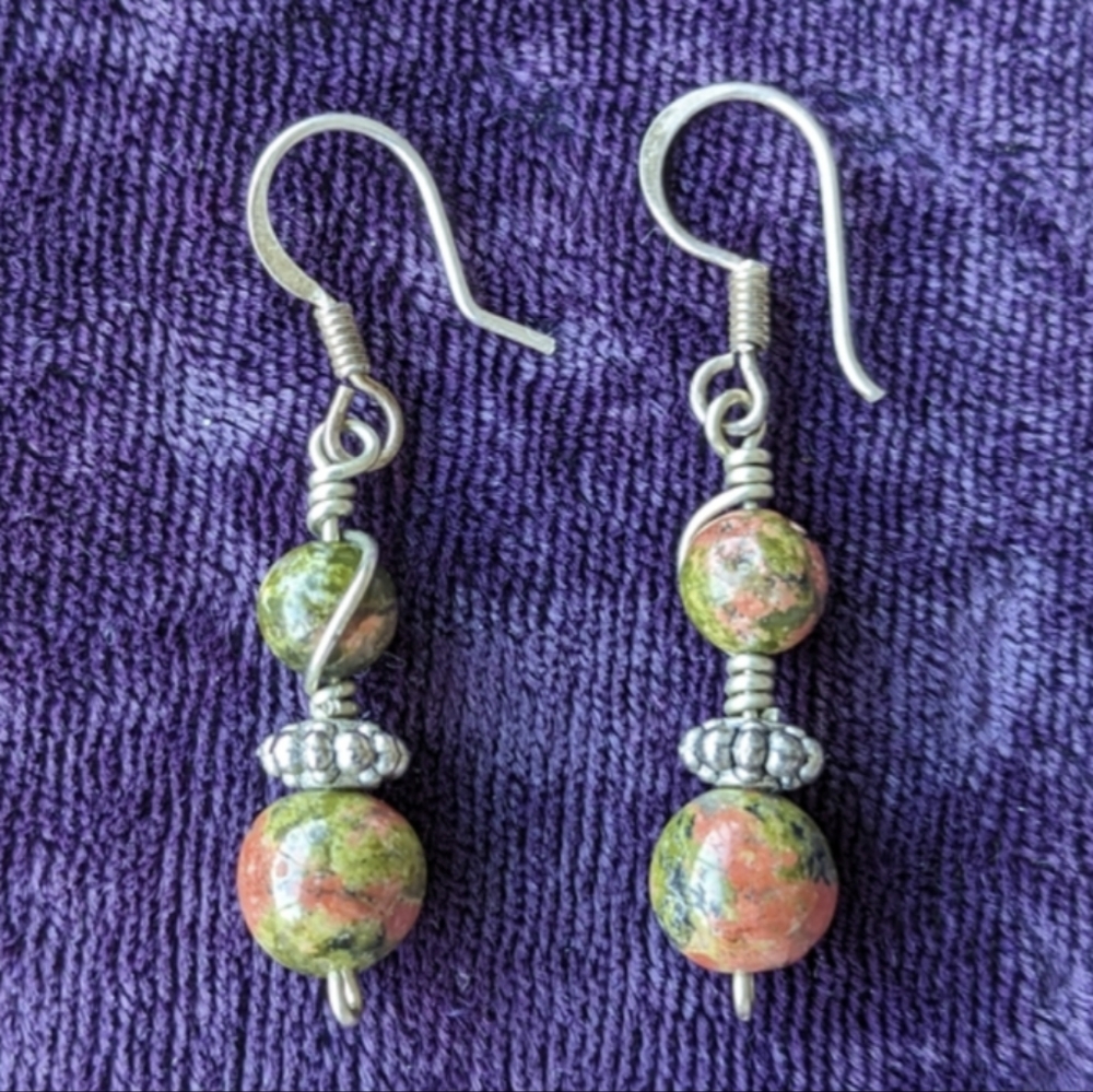 Vintage 925 Sterling Silver Earrings With Natural Green Gemstones